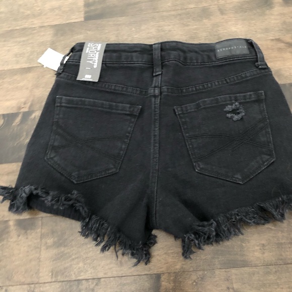 HOLLISTER SHORTS! - Picture 2 of 4